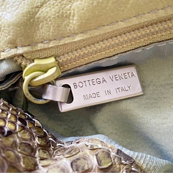 ❤️SOLD❤️Bottega Veneta yellow snakeskin leather vintage shoulder bag - Picture 11 of 13